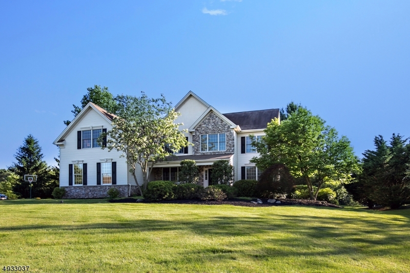 Property Photo: 2 Tanager Dr NJ 08551