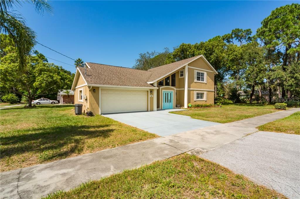 Property Photo:  102 North Street  FL 34689 