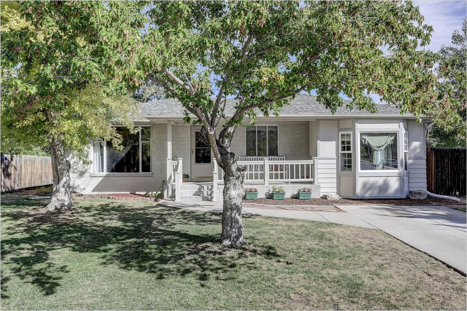 Property Photo:  7201 W Archer Place  CO 80226 