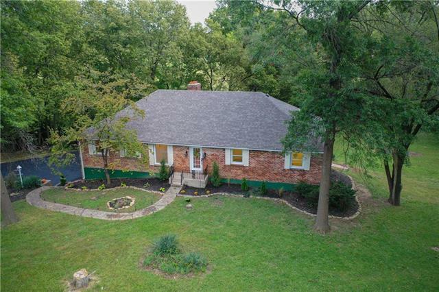 Property Photo: 6261 NE Russell Road MO 64117