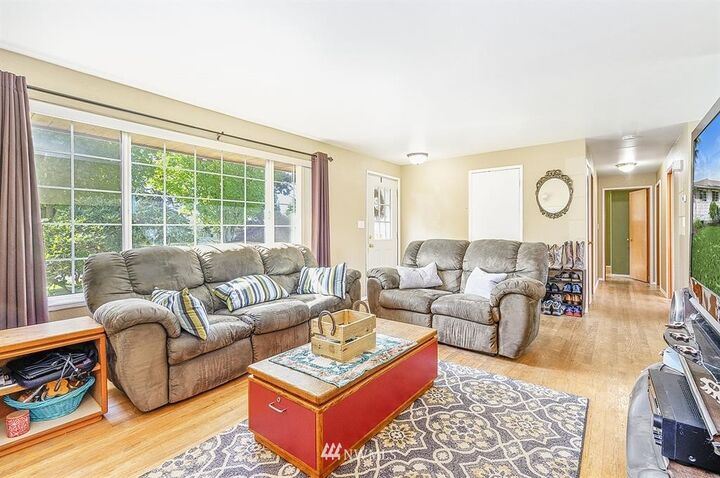 Property Photo: 6601 77th Place NE WA 98270