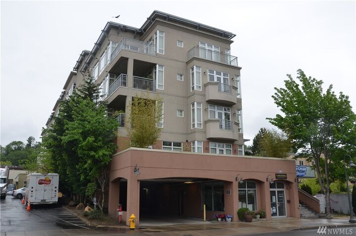 2836 78th Ave SE 204  Mercer Island WA 98040 photo