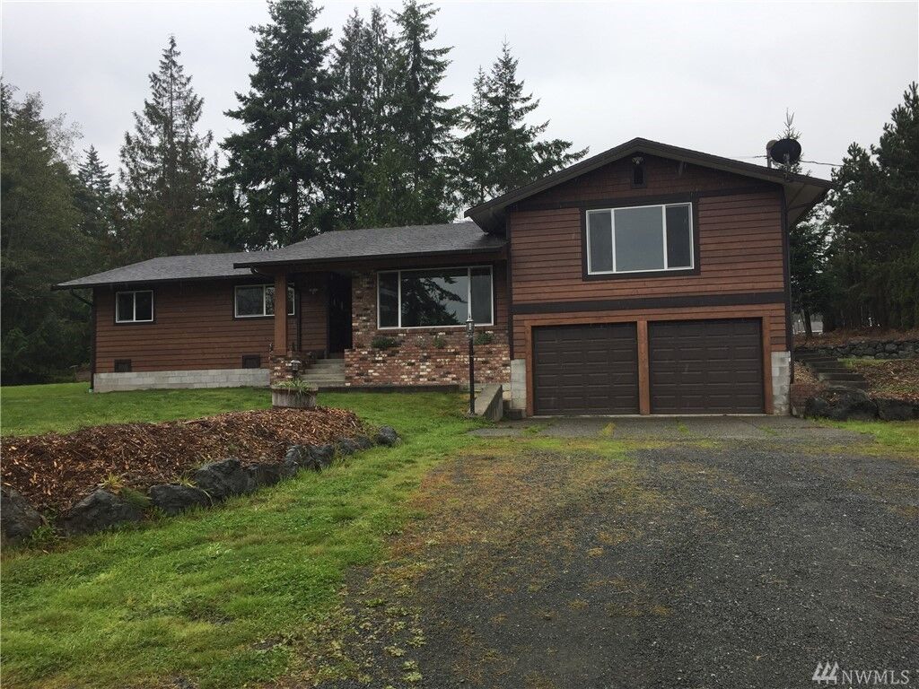 Property Photo:  135  Vern'S Lane  WA 98362 