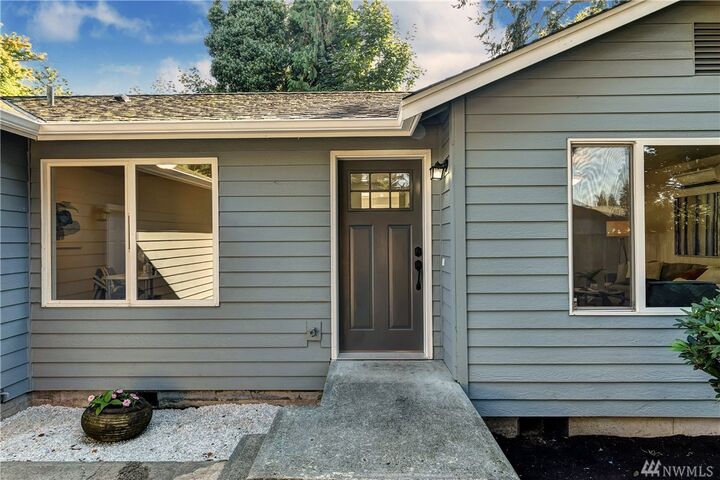 Property Photo:  6024  74th Street NE  WA 98270 