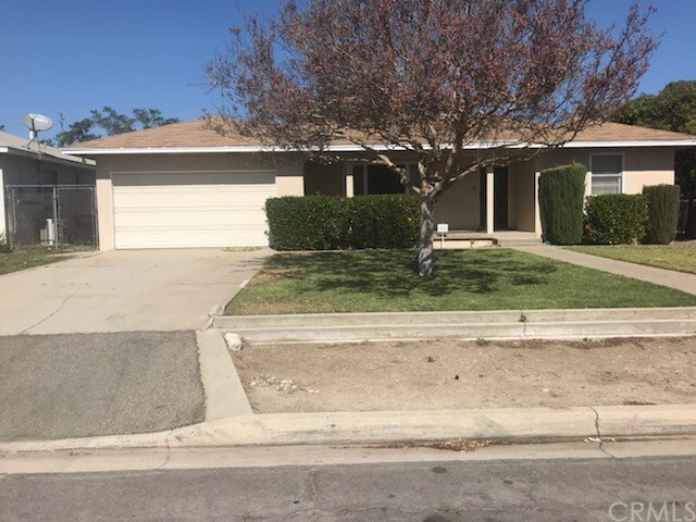 Property Photo: 18028 Valencia Avenue CA 92335