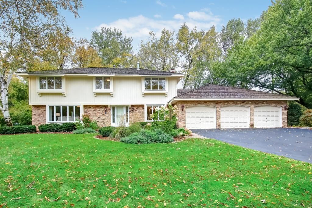 Property Photo: 7416 Shannon Circle MN 55439