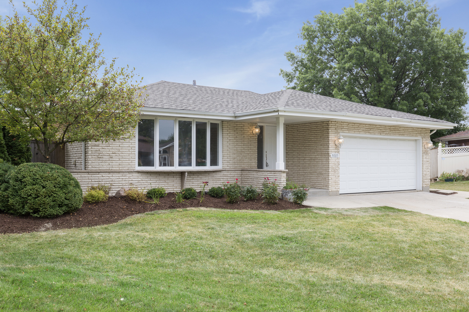 Property Photo:  9003 Cypress Court  IL 60477 