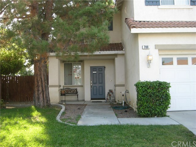 Property Photo:  700 Chatham Way  CA 92583 