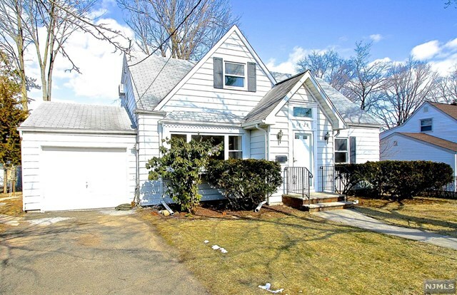 Property Photo:  18-23 Radburn Road  NJ 07410 