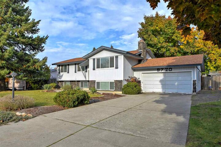 9720 N Fotheringham St  Spokane WA 99208-9395 photo