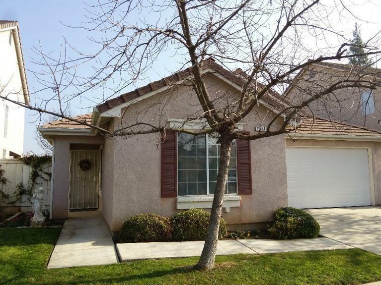 7564 N Trellis Circle  Fresno CA 93720 photo