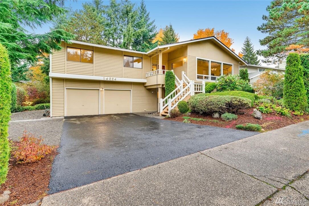 Property Photo: 14004 SE 46th Street WA 98006
