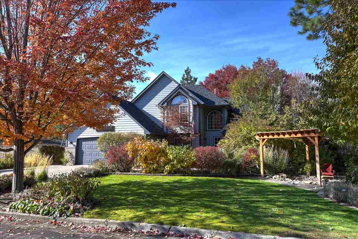 Property Photo: 11115 N Whitehouse St WA 99218