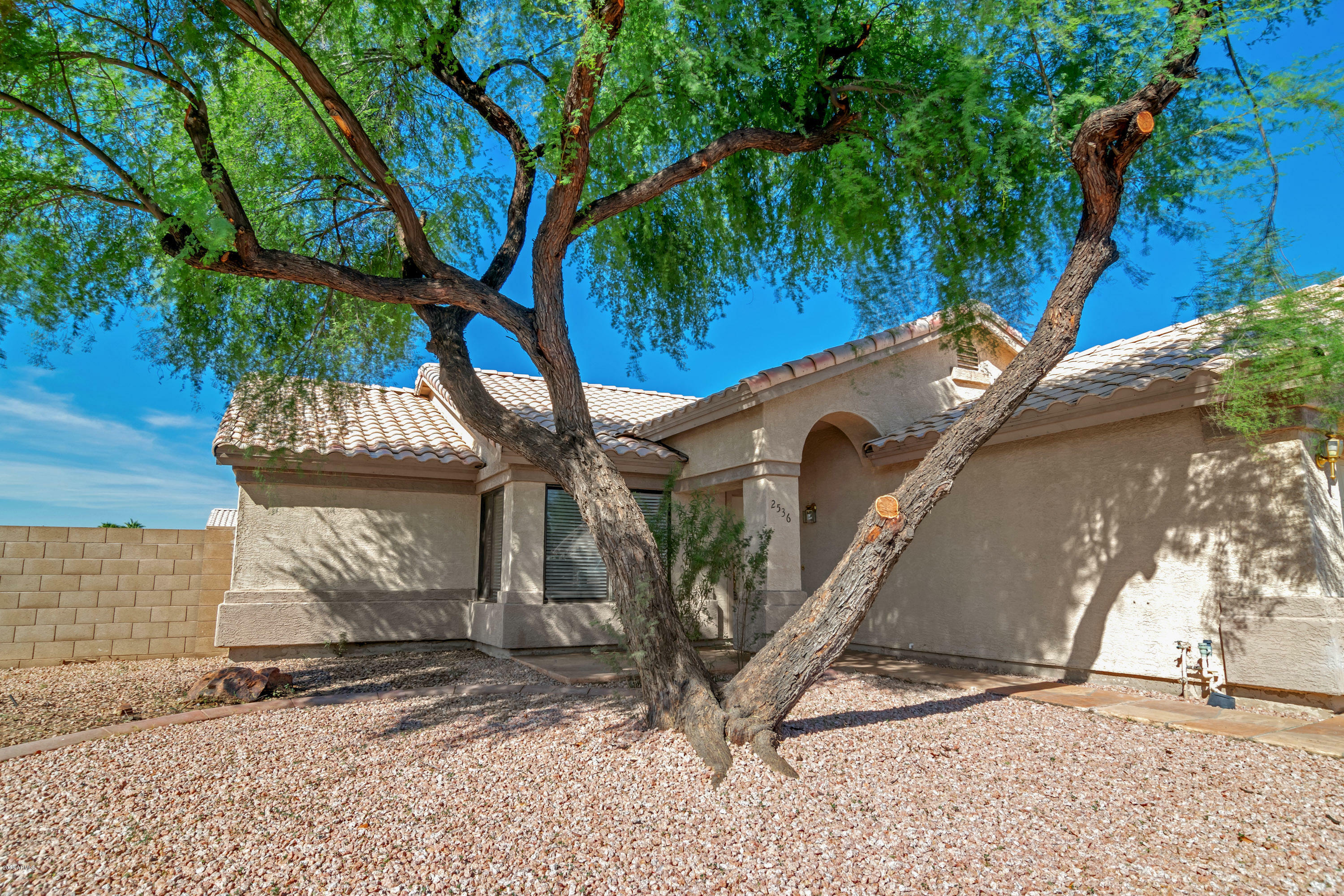 Property Photo:  2536 N 85th Drive  AZ 85037 