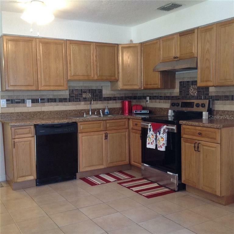 Property Photo: 111 Highland Avenue FL 33823