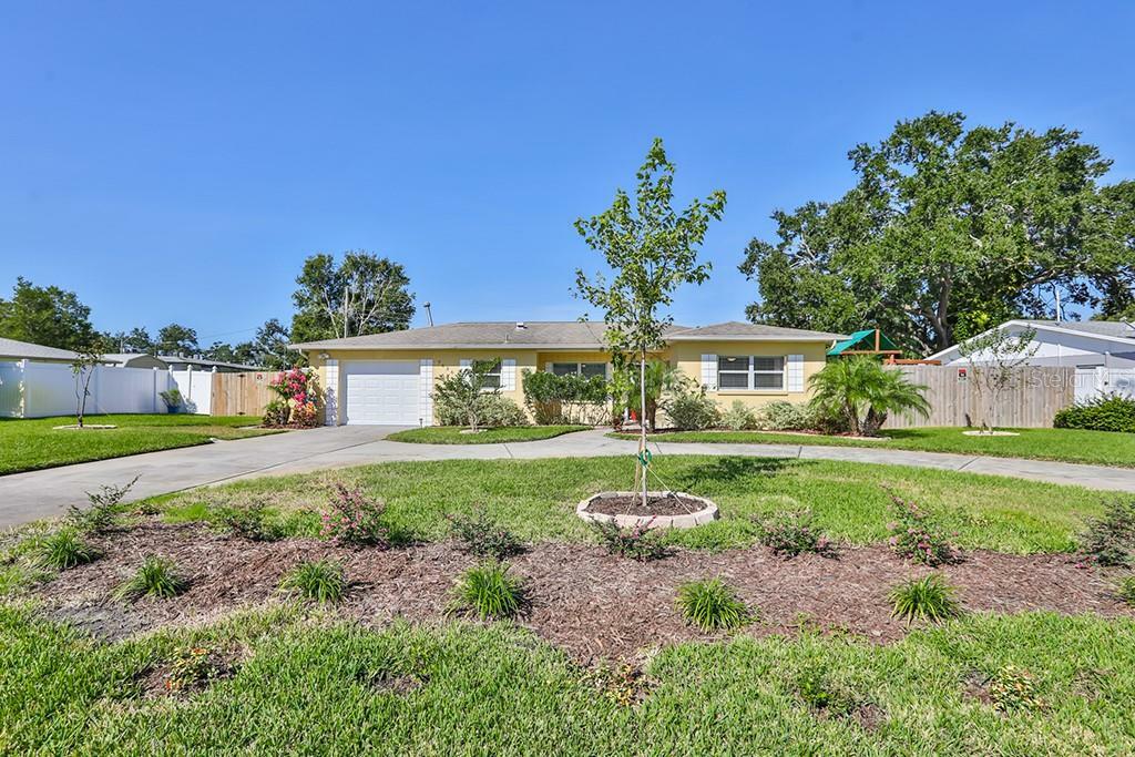 Property Photo:  7636 91st Street  FL 33777 