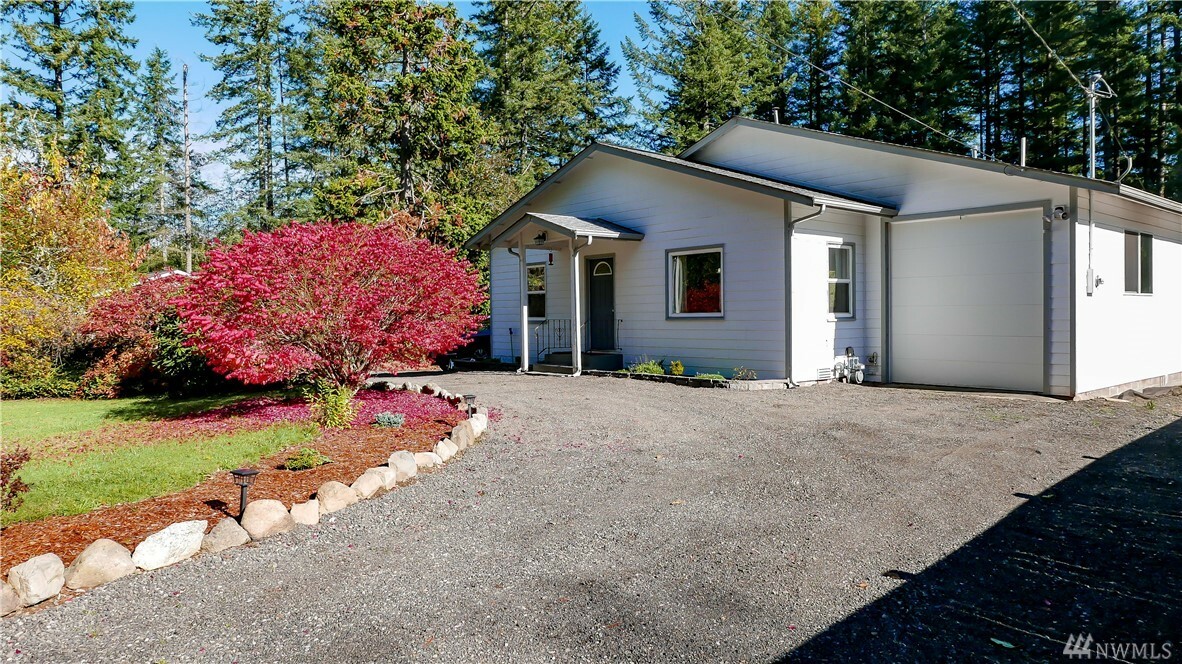 Property Photo:  5031 Sunnyslope Rd SW  WA 98367 