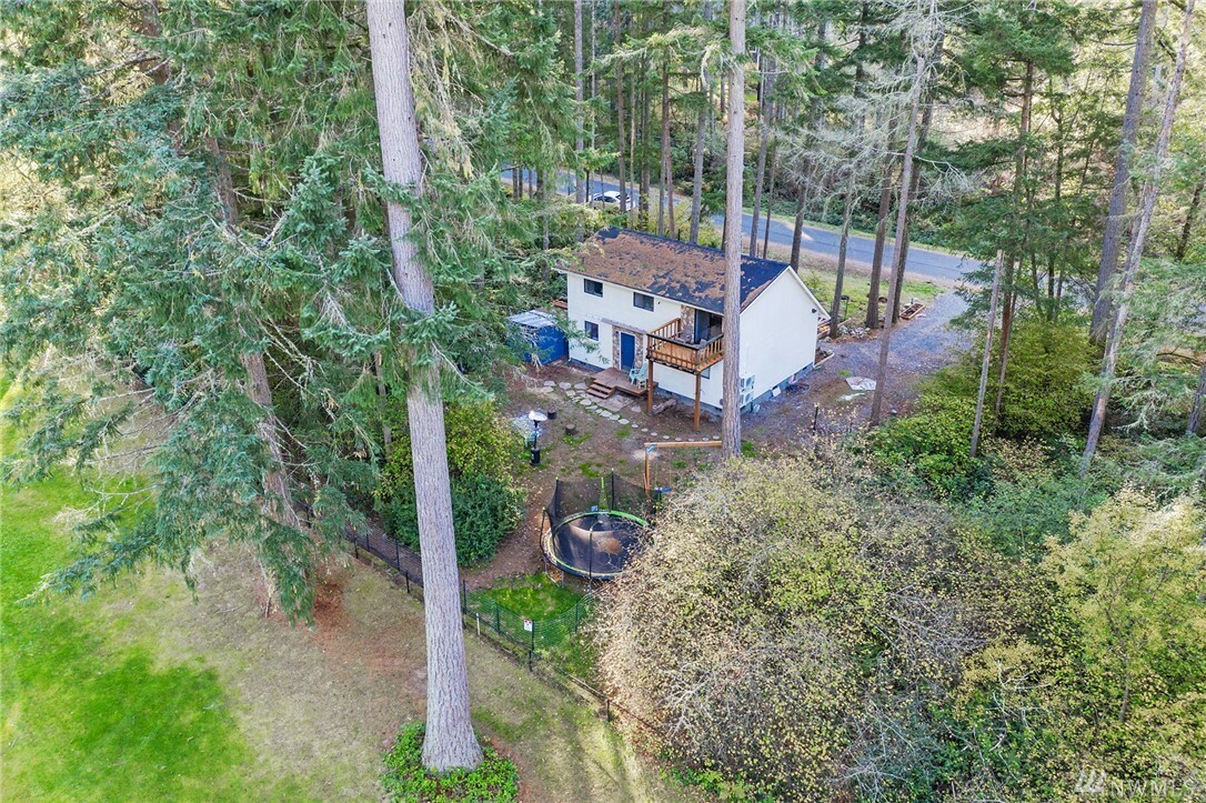 Property Photo:  10617 Tahoma Dr  WA 98303 