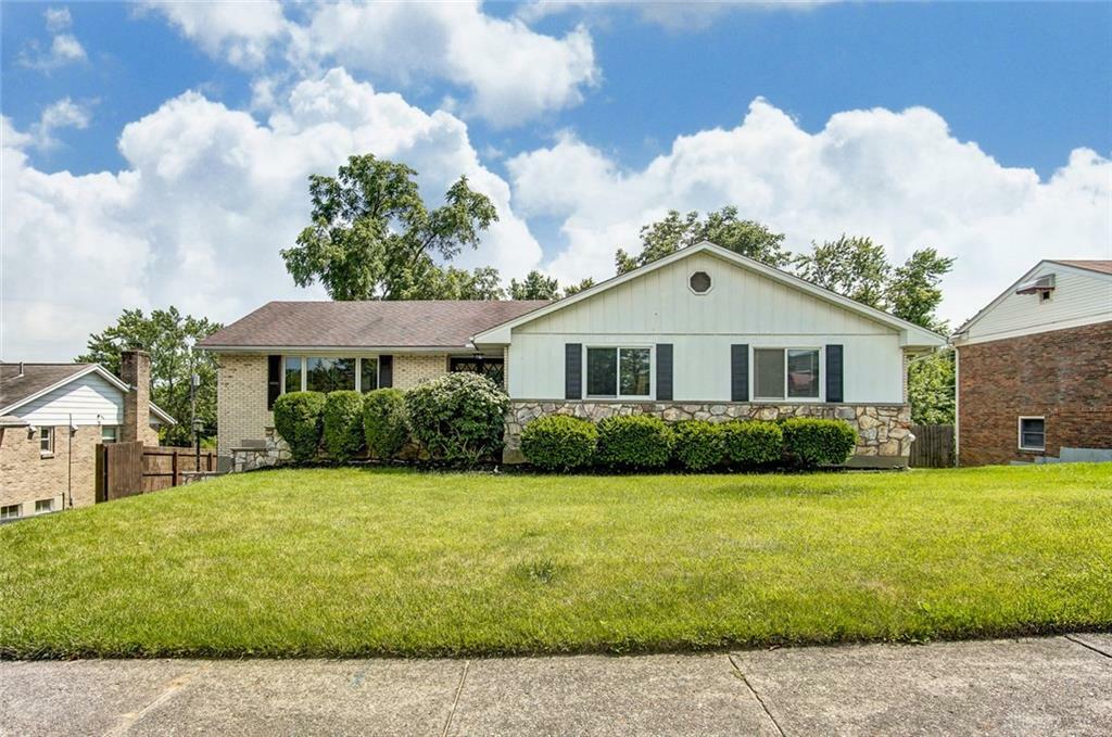 Property Photo: 832 E David Road OH 45429