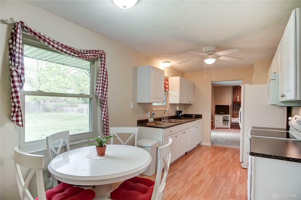 Property Photo: 2105 Sherwood Forest Drive OH 45342
