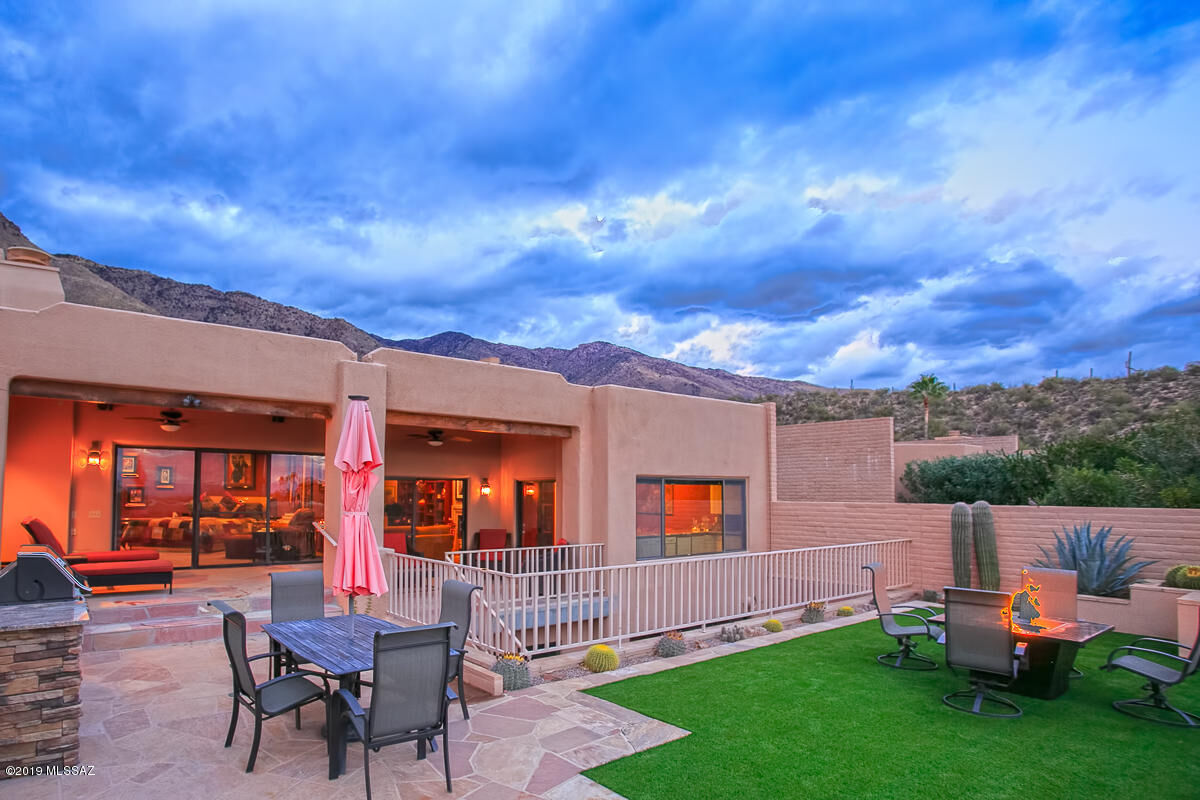 Property Photo:  5600 E Paseo De Manzanillo  AZ 85750 