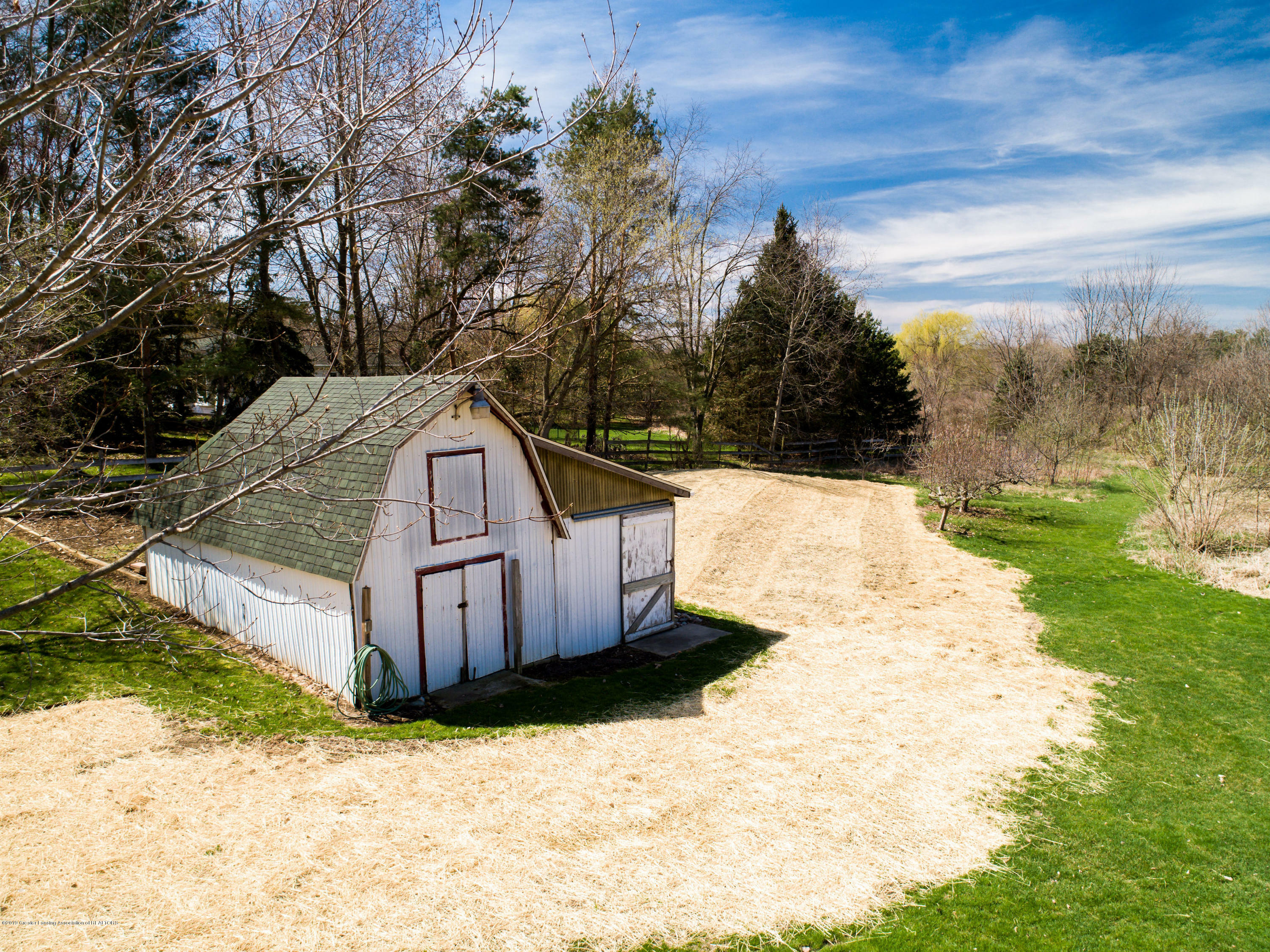 Property Photo:  2613 Hagadorn Road  MI 48854 