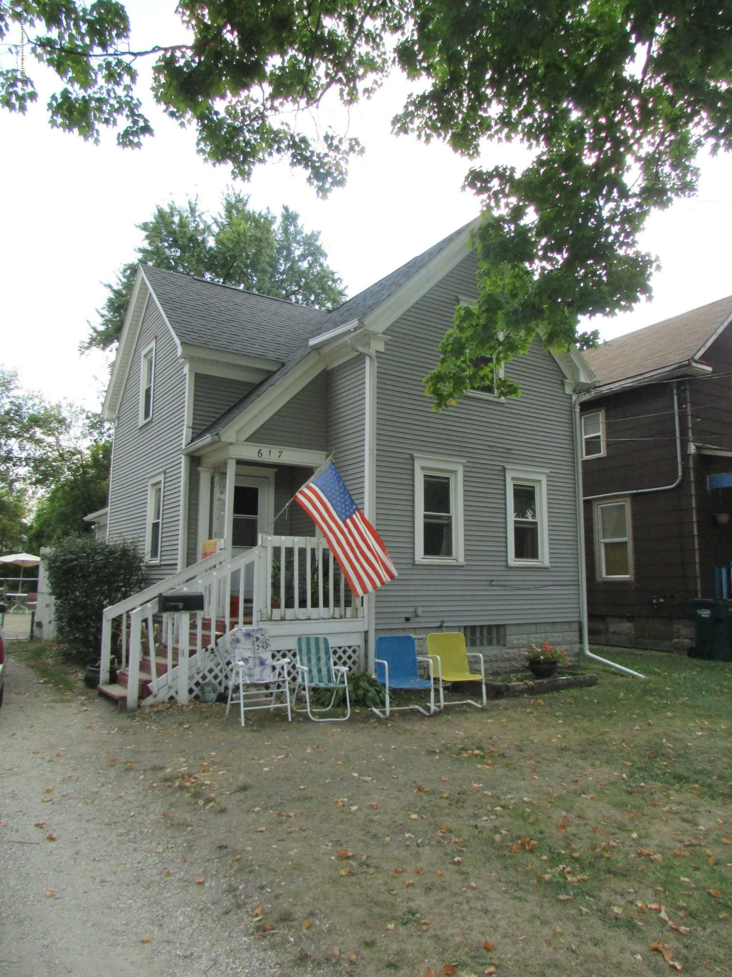 Property Photo:  617 W Madison Street  MI 48906 