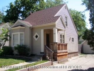 Property Photo:  922 Cawood Street  MI 48915 