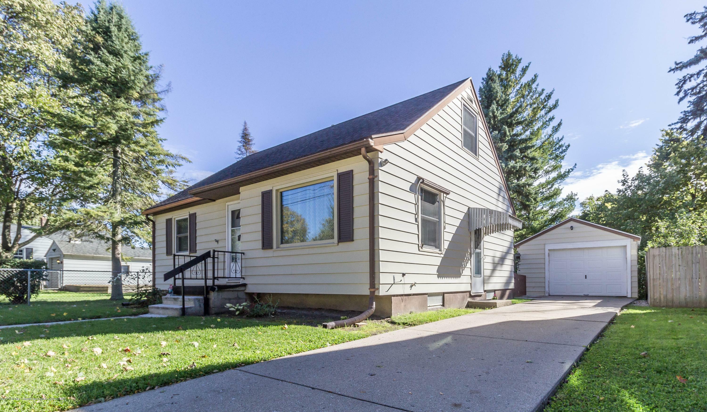 Property Photo:  1313 Cooper Avenue  MI 48910 