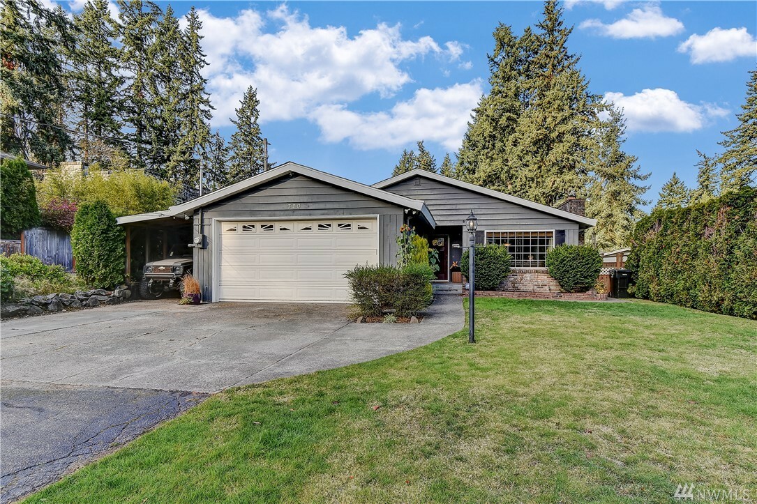 Property Photo:  320 N 155th St  WA 98133 