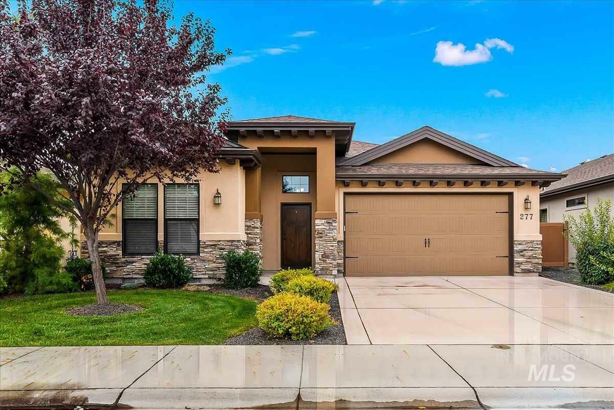 Property Photo: 277 E Cholla Hills St. ID 83646