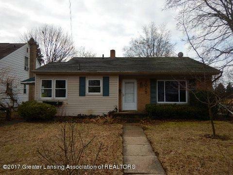 Property Photo:  2015 W Maple St  MI 48915 