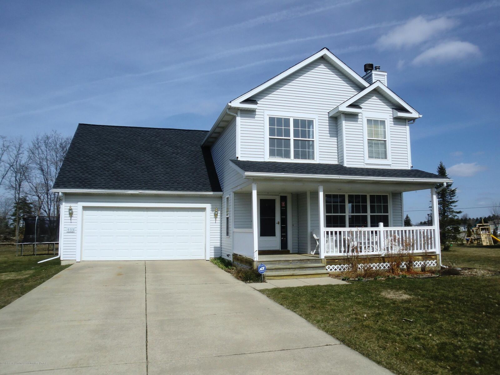 Property Photo:  453 Coventry Lane  MI 48854 