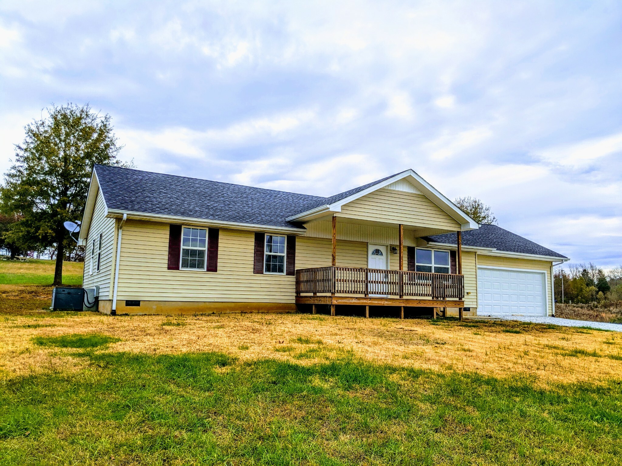 Property Photo:  202 Jenkins Ln  TN 37110 