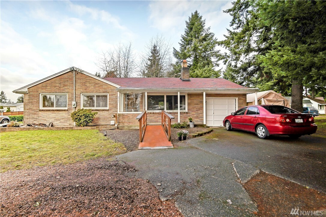 Property Photo:  8701 37th St W  WA 98466 