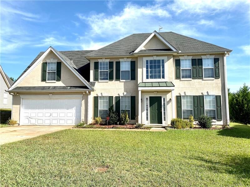 Property Photo: 8055 Clearview Circle 30296