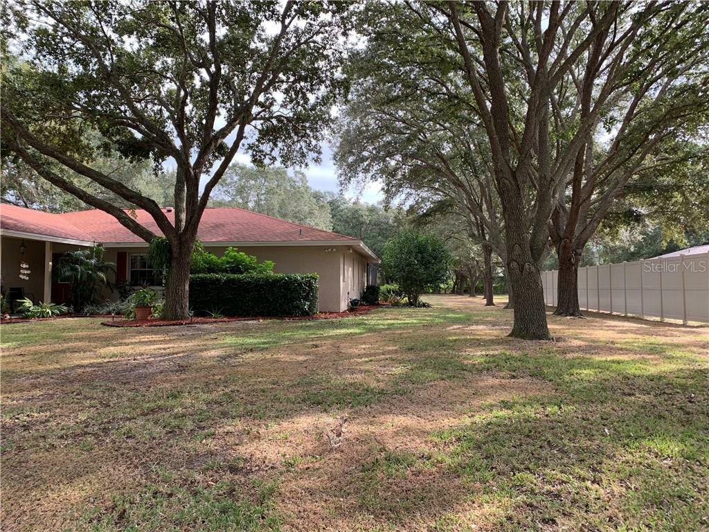 Property Photo:  4025 Dunn Drive  FL 34233 