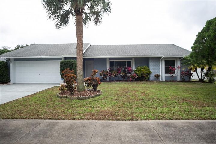 Property Photo: 2750 Bay Leaf Drive FL 32837