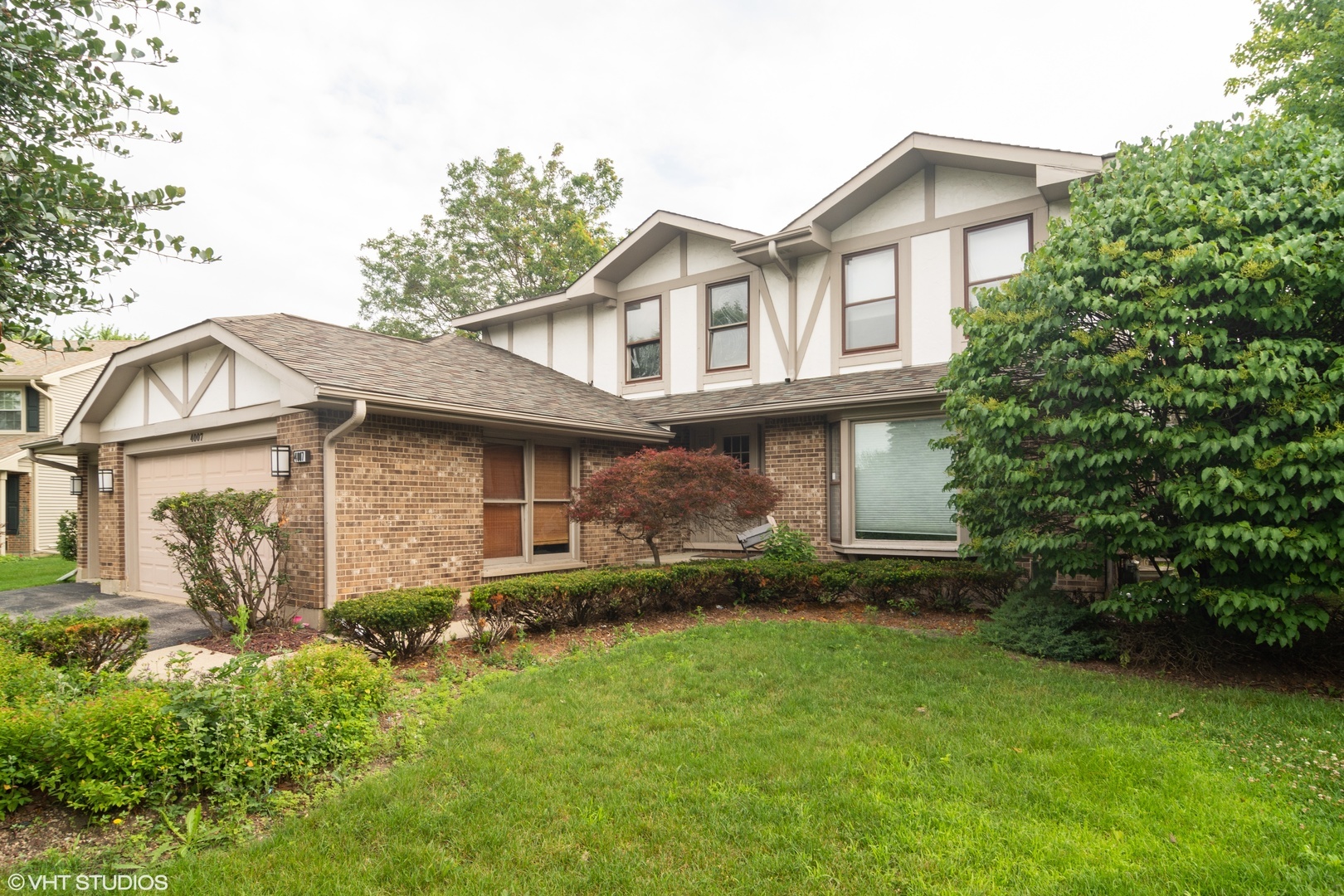 Property Photo:  4007 Lindenwood Lane  IL 60062 