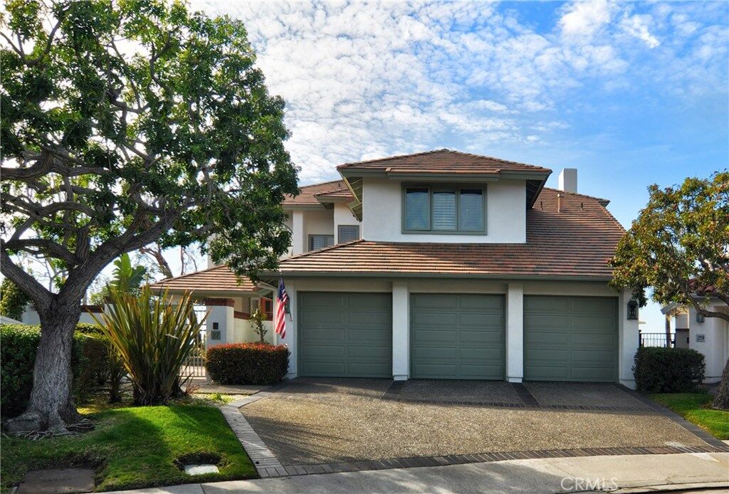 Property Photo: 27 Los Monteros Drive CA 92629