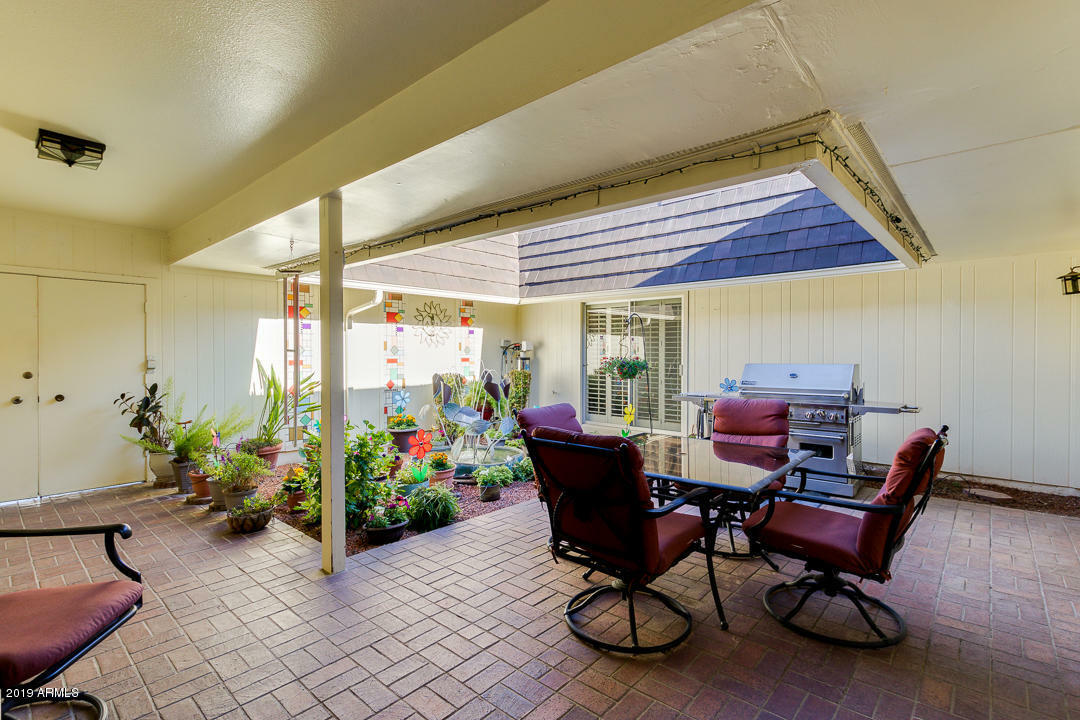 Property Photo: 10526 W Bellarose Drive AZ 85351