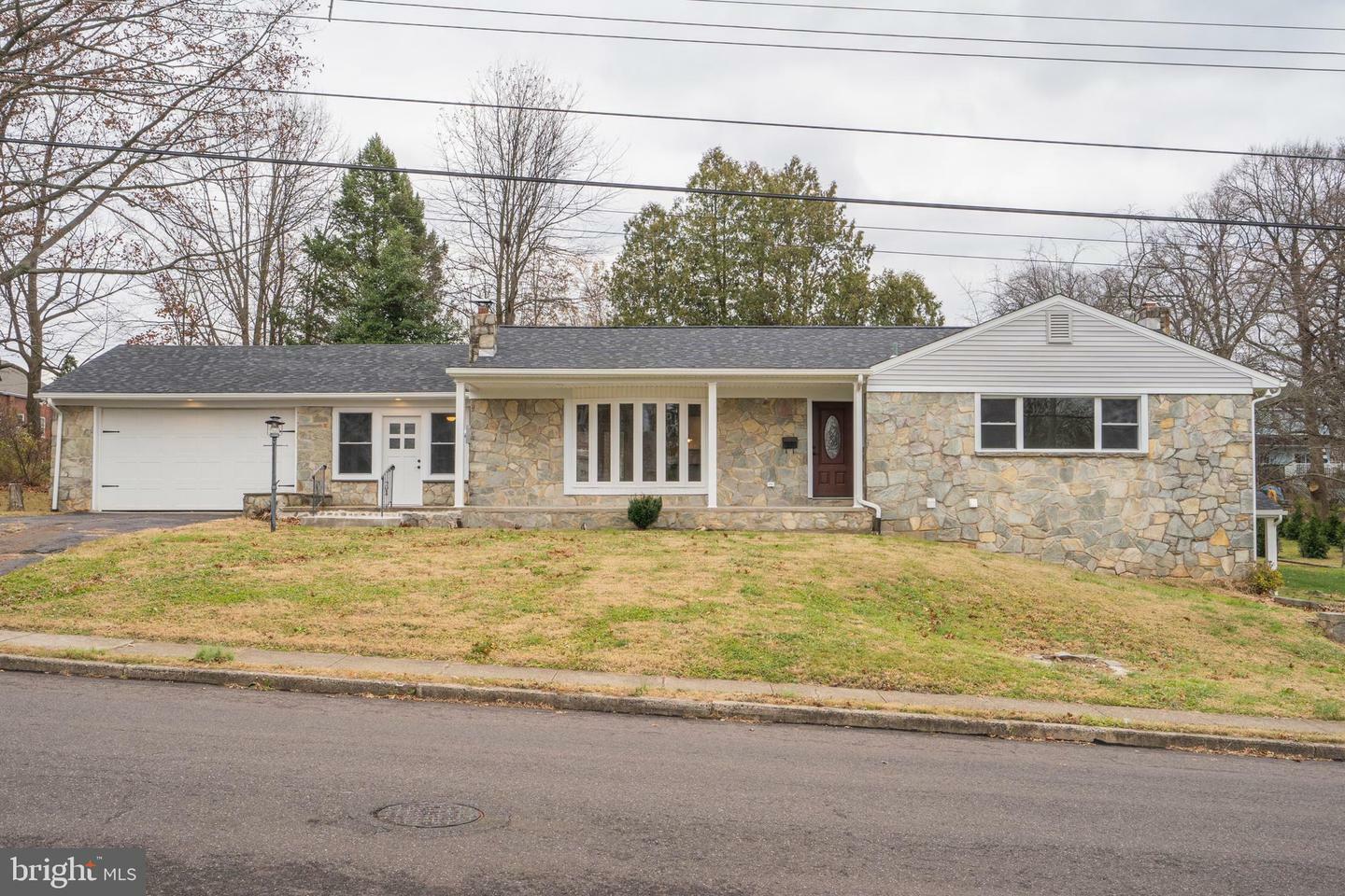 Property Photo:  630 Chestnut Street  PA 19468 