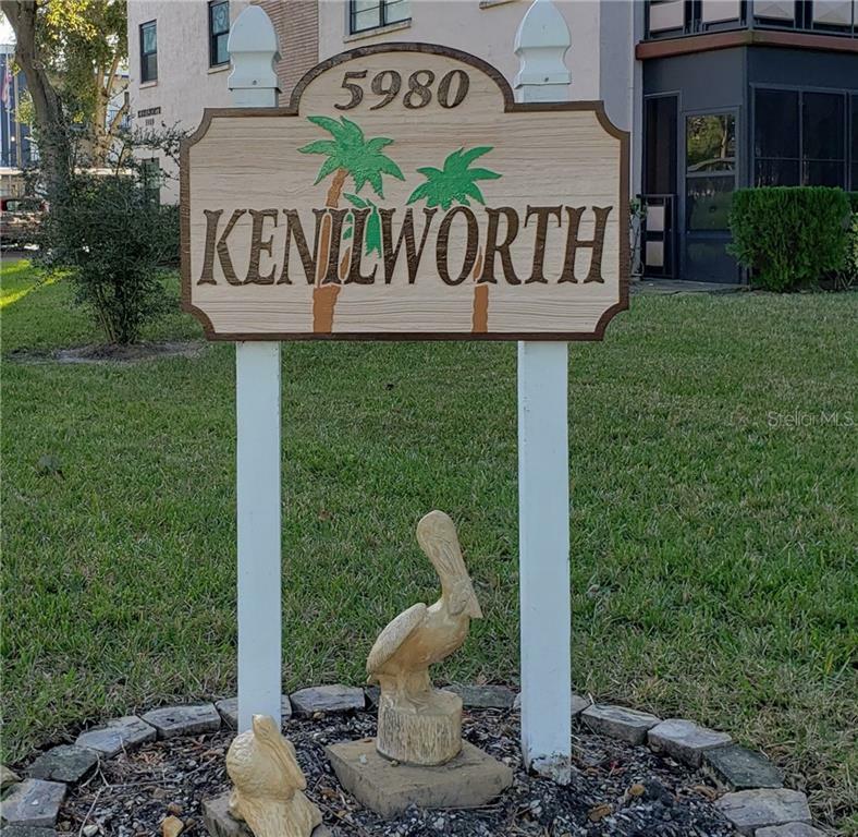 Property Photo: 5980 80th Street N 105 FL 33709