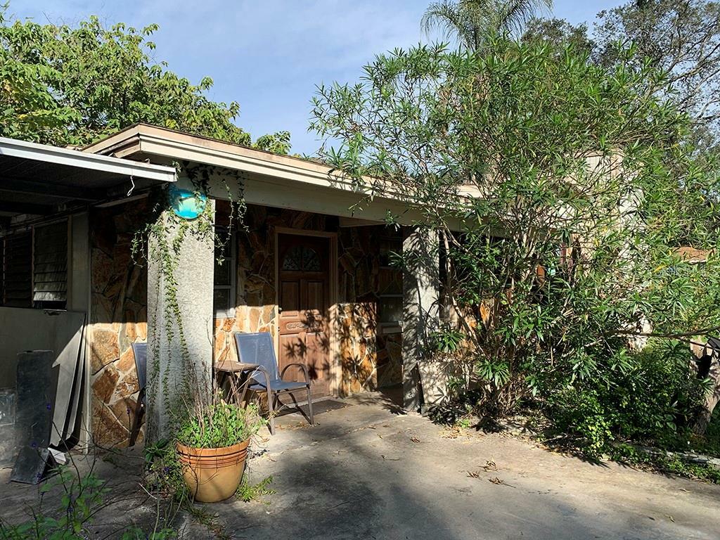 Property Photo:  706 E 125th Avenue  FL 33612 