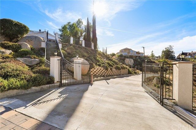 Property Photo:  28425 Rawlings Road  CA 92544 