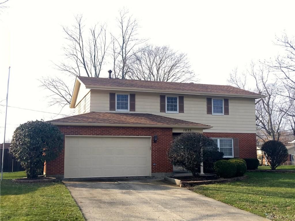 Property Photo:  1025 Deer Creek Circle  OH 45449 