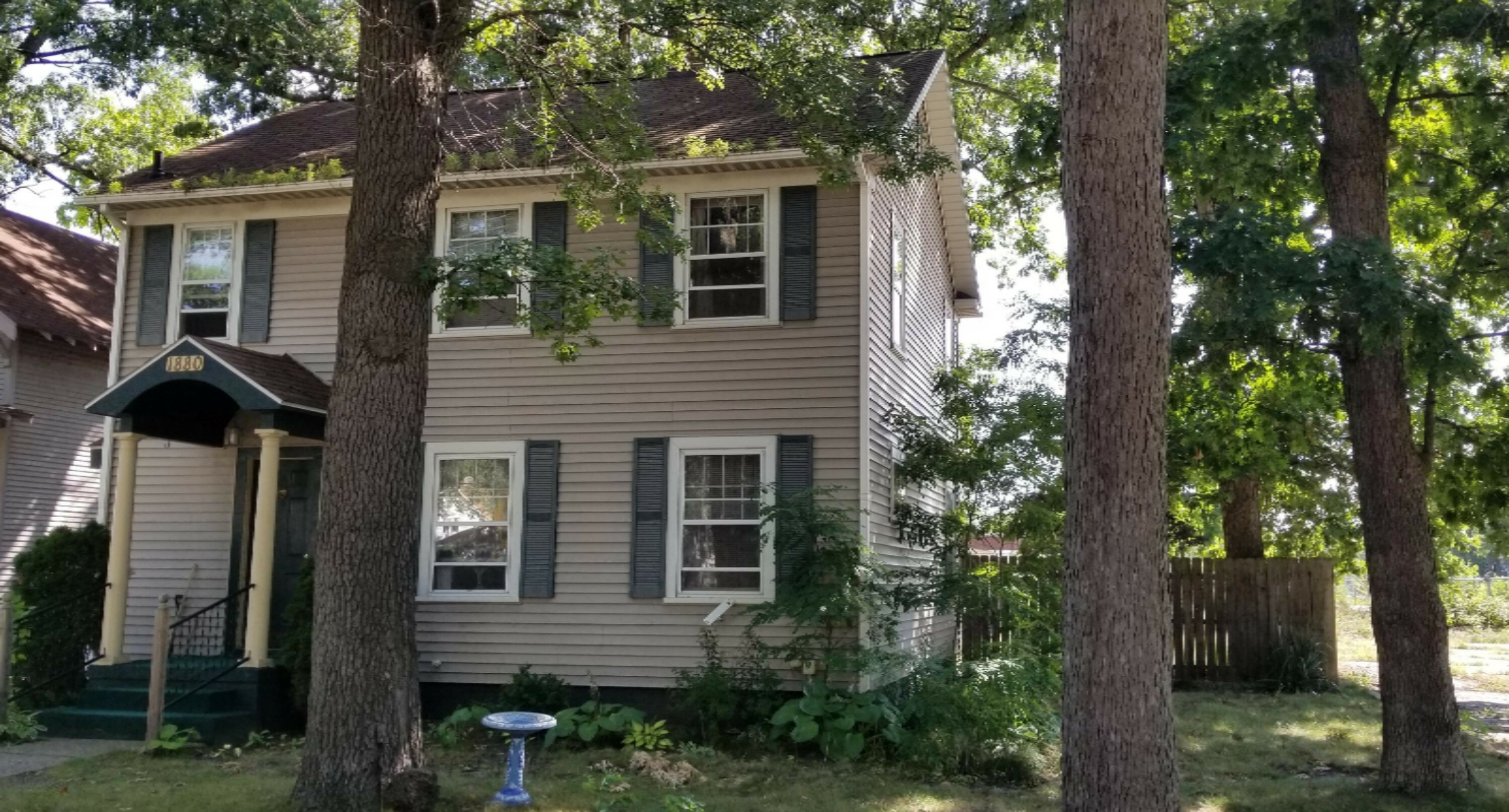 Property Photo:  1880 Sanford Street  MI 49441 