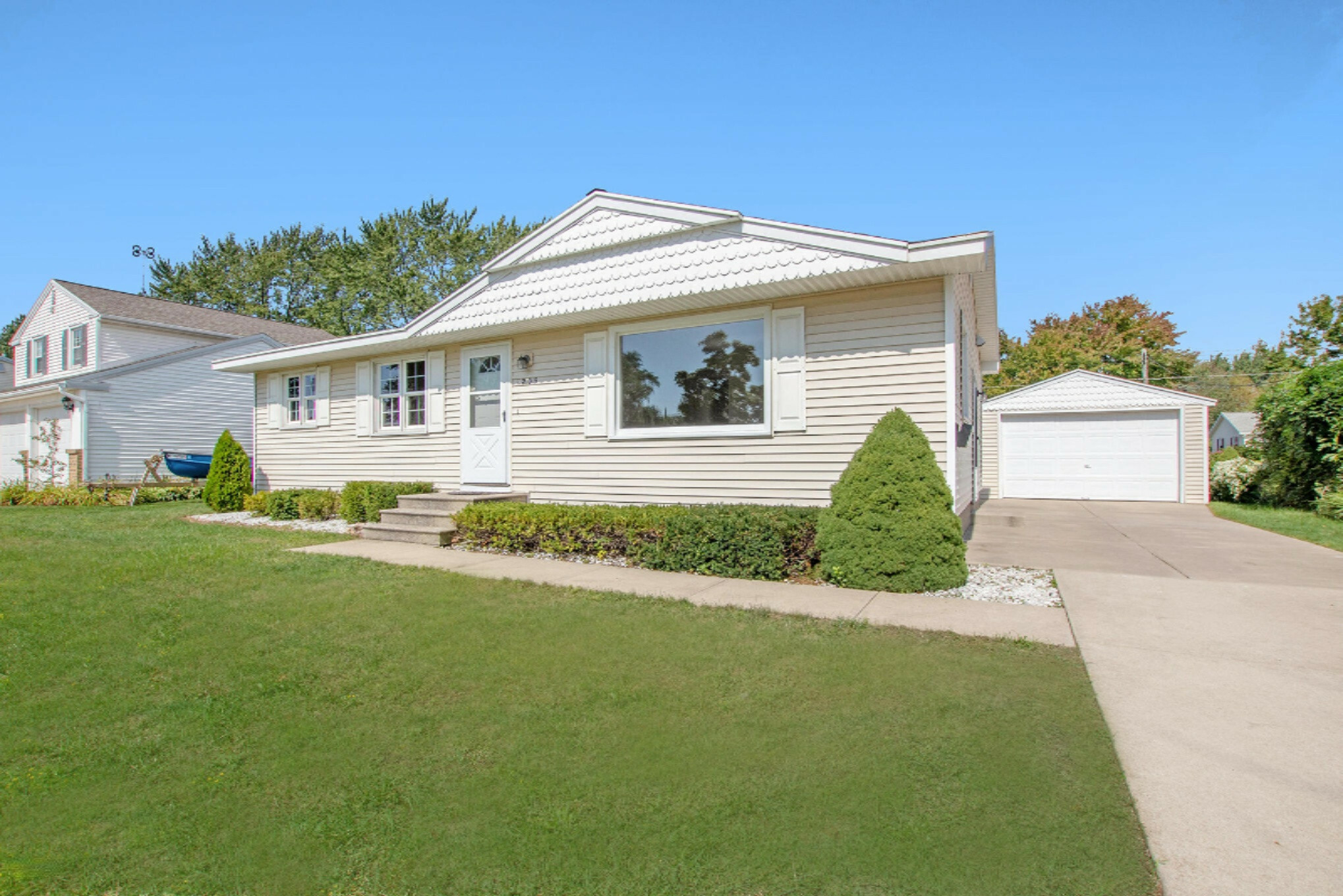 Property Photo: 1205 Oakes Avenue MI 49417