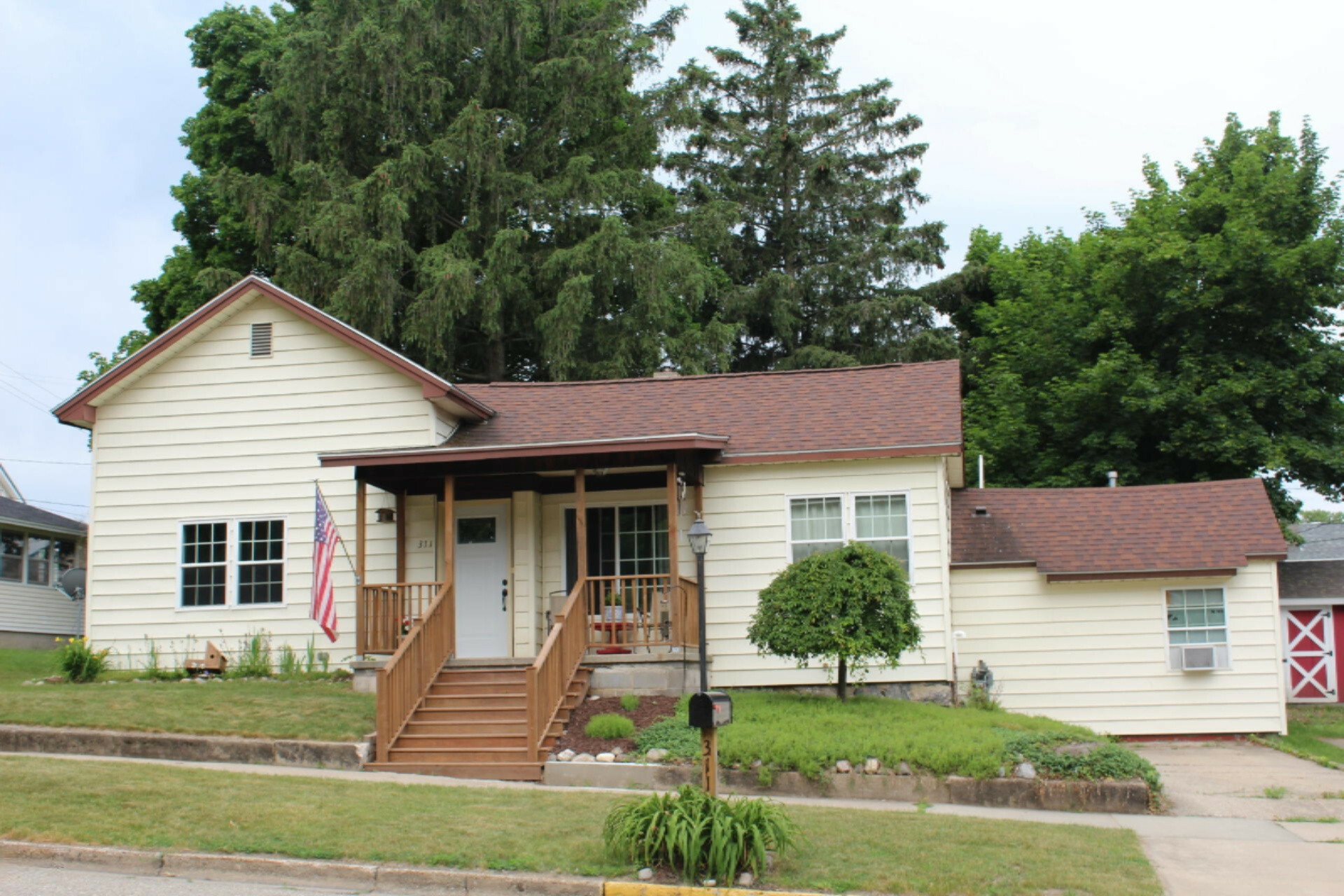Property Photo:  311 N Warren Avenue Avenue  MI 49307 