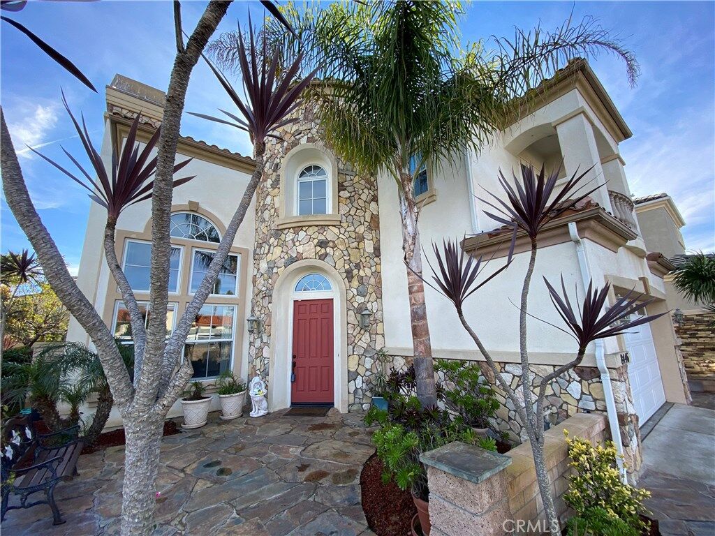 Property Photo: 8446 Terranova Circle CA 92646